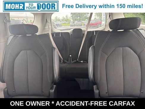 Used 2022 Chrysler Voyager LX FWD image 28