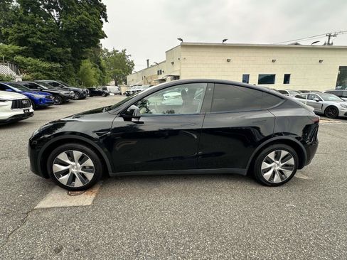 Used 2021 Tesla Model Y Long Range AWD/4WD image 6