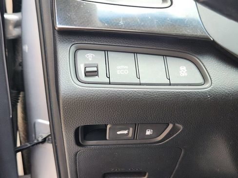Used 2014 Hyundai Azera Limited w/ Option Group 02 FWD image 22