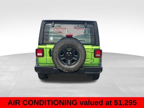 Used 2018 Jeep Wrangler Sport image 4