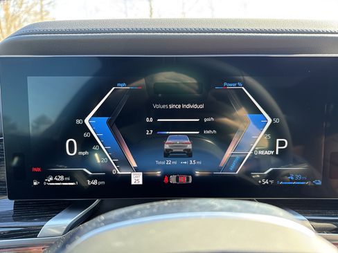 New 2026 BMW 750e xDrive w/ Luxury Rear Seating Package image 22