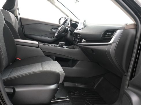 Used 2021 Nissan Rogue SV AWD/4WD image 36