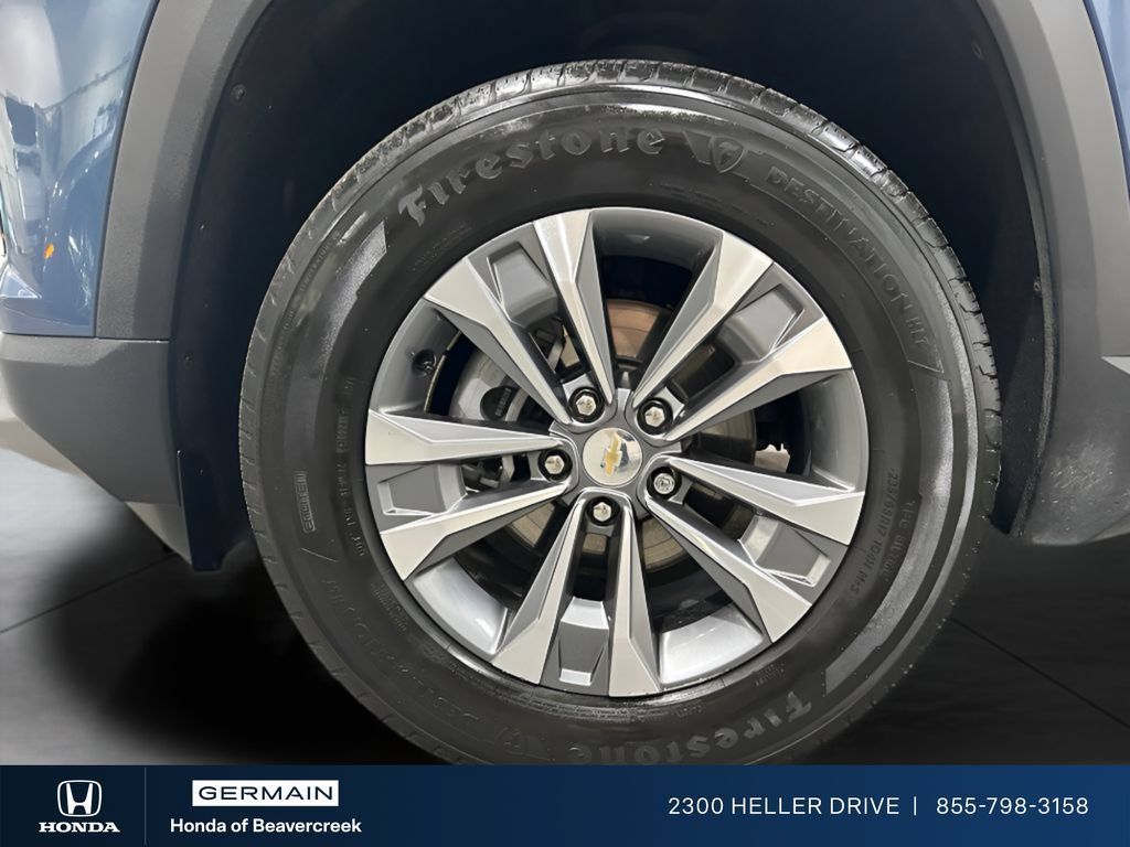 Used 2025 Chevrolet Equinox LT w/ Safety and Technology Package FWD image 29