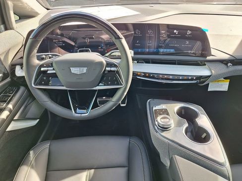 New 2026 Cadillac Optiq Luxury 1 w/ LPO, Floor Liner Package RWD image 9