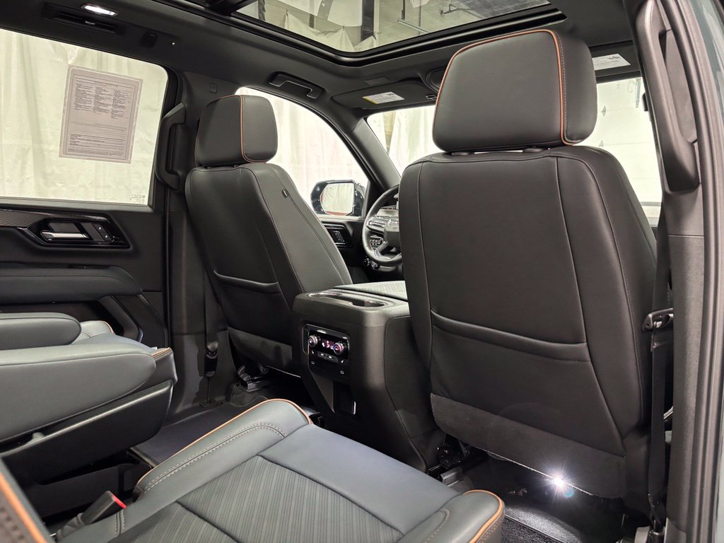 Used 2026 GMC Yukon XL AT4 AWD/4WD image 56
