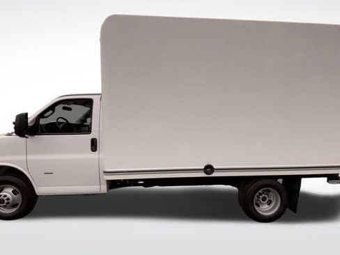 New 2025 GMC Savana 3500 w/ Power Convenience Package image 6