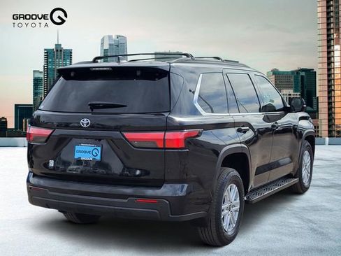 Used 2024 Toyota Sequoia SR5 w/ SR5 Premium Package AWD/4WD image 6