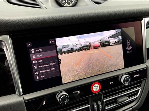 New 2025 Porsche Macan image 35