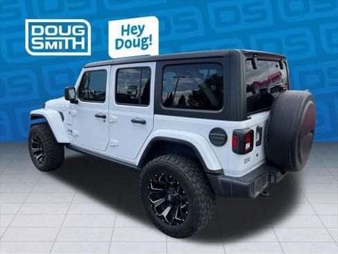 Certified 2019 Jeep Wrangler Unlimited Sahara AWD/4WD image 4