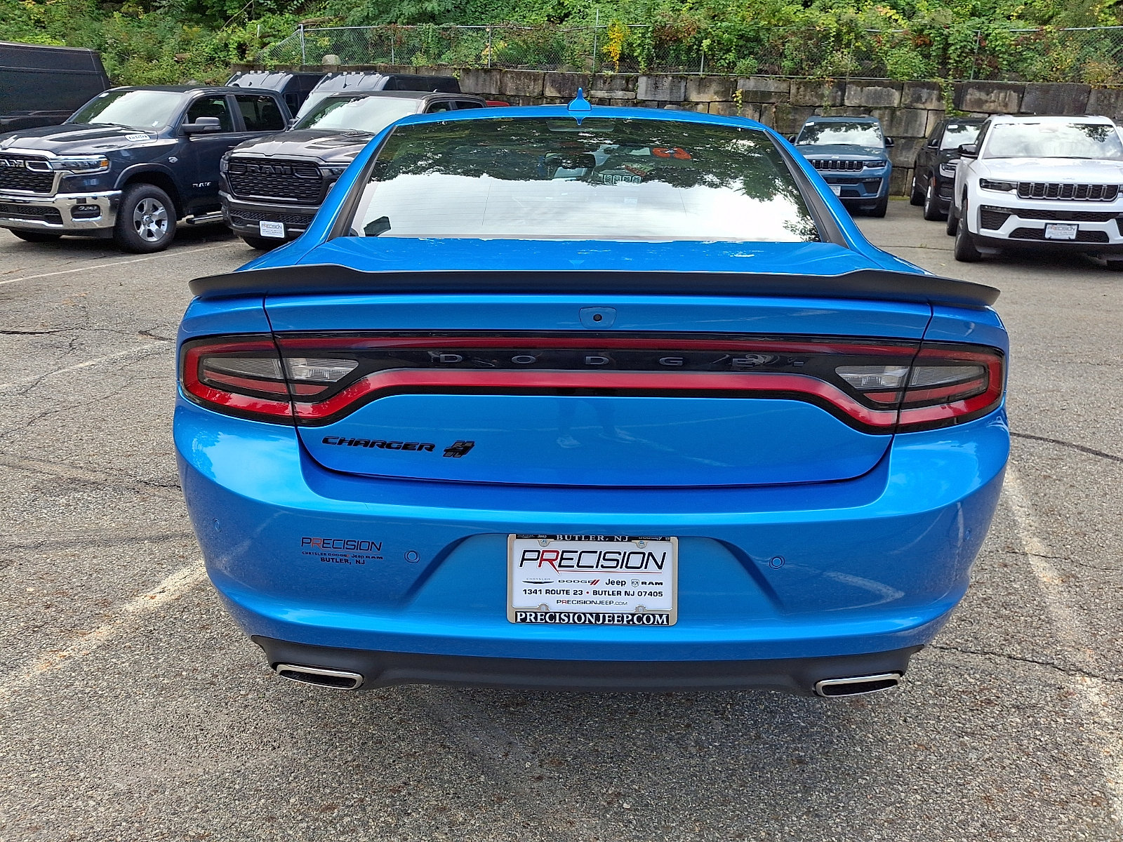 Used 2023 Dodge Charger SXT w/ Blacktop Package AWD/4WD image 6