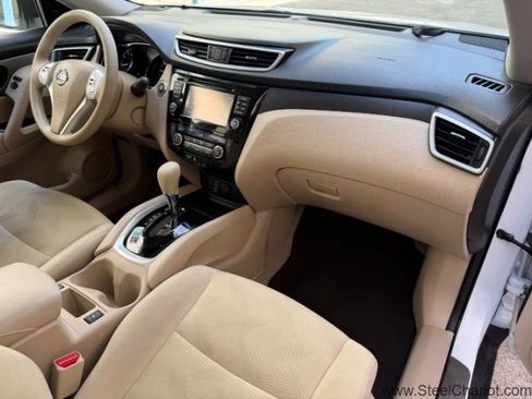 Used 2015 Nissan Rogue SV w/ SV Premium Package image 21