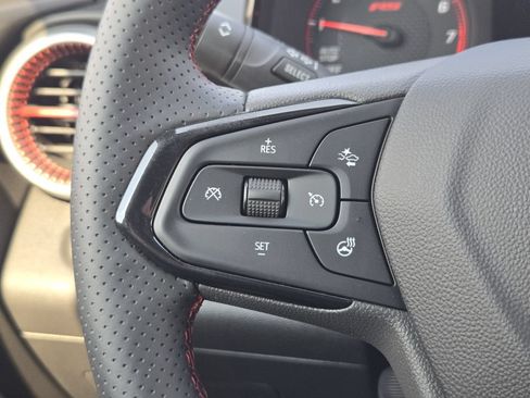 Used 2026 Chevrolet Trax RS w/ Sunroof Package FWD image 23