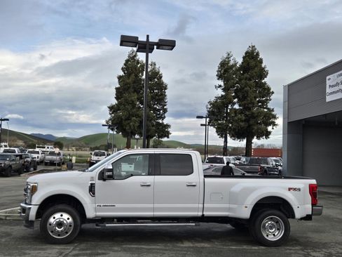 Used 2019 Ford F450 XLT w/ XLT Premium Package image 7