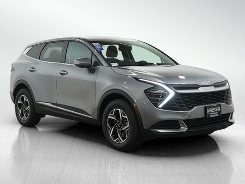 Used 2024 Kia Sportage LX image 8