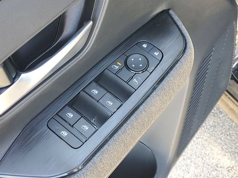 New 2026 Nissan Kicks SV w/ SV Premium Package AWD/4WD image 18