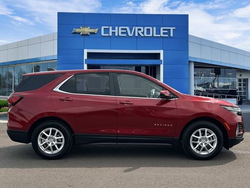 Certified 2024 Chevrolet Equinox LT w/ LPO, Floor Liner Package FWD image 5