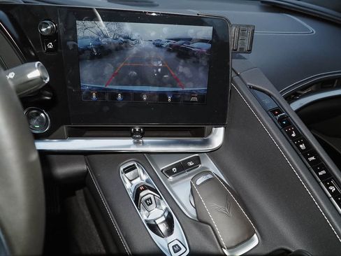 Used 2023 Chevrolet Corvette Stingray Preferred Cpe w/ Engine Appearance Package image 17