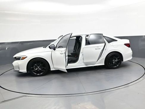 Used 2025 Honda Civic Sport image 41