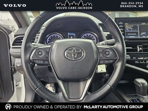 Used 2024 Toyota Camry SE image 21