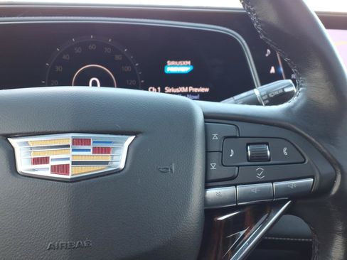 Used 2023 Cadillac Escalade Premium Luxury AWD/4WD image 31