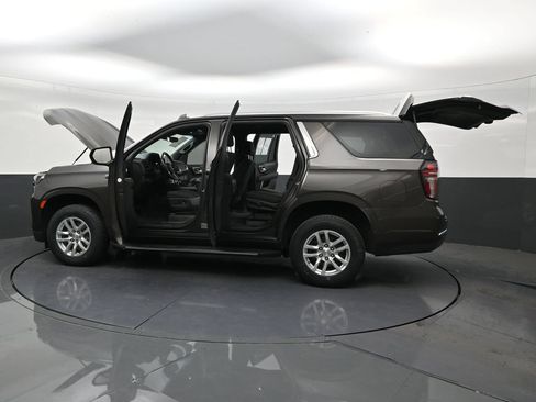Used 2021 Chevrolet Tahoe LS RWD image 30