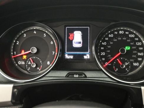 Used 2021 Volkswagen Atlas SE w/ Towing Package FWD image 9