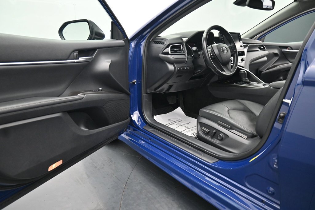 Used 2024 Toyota Camry XSE FWD image 15