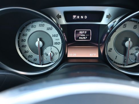 Used 2013 Mercedes-Benz SL 550 image 12