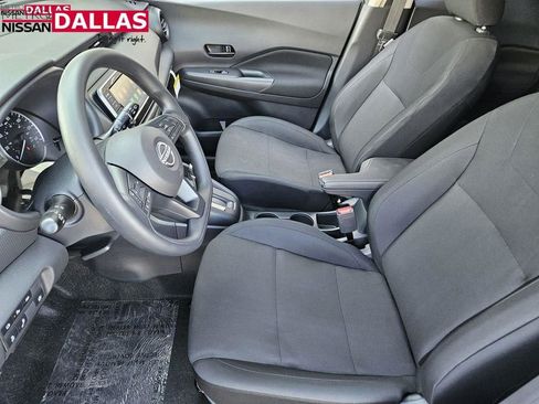 New 2025 Nissan Kicks Play S image 11