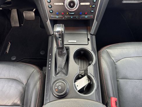 Used 2017 Ford Explorer Sport w/ Equipment Group 401A AWD/4WD image 11