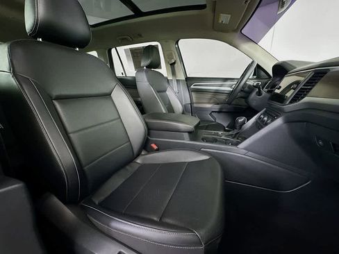 Used 2021 Volkswagen Atlas SE w/ Panoramic Sunroof Package image 15