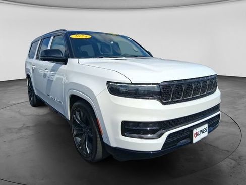Used 2024 Jeep Grand Wagoneer L Series II w/ Quick Order Packagew 28T AWD/4WD image 4