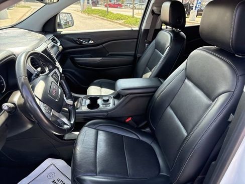 Used 2021 GMC Acadia SLT AWD/4WD image 10