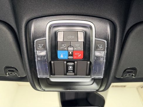 New 2026 RAM 1500 4x4 Crew Cab image 11