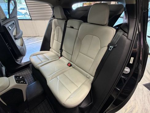 Used 2023 Volvo XC40 B5 Plus w/ Driver Assist Package AWD/4WD image 6