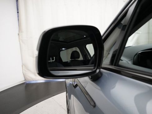 Certified 2023 Kia Sorento SX image 25