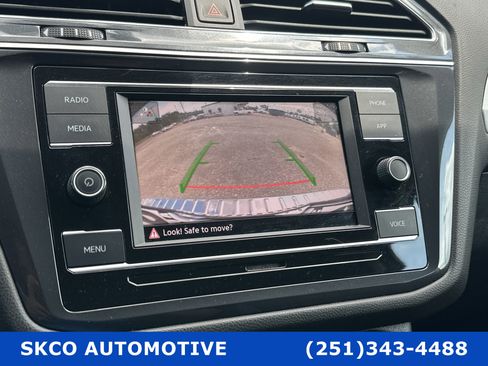 Used 2020 Volkswagen Tiguan S image 17
