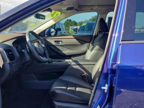 Certified 2023 Nissan Rogue SL w/ SL Premium Package FWD image 18