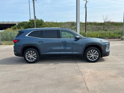 Used 2025 Buick Enclave Preferred w/ Trailering Package, 5000 lbs. AWD/4WD image 6