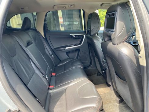 Used 2010 Volvo XC60 T6 image 27