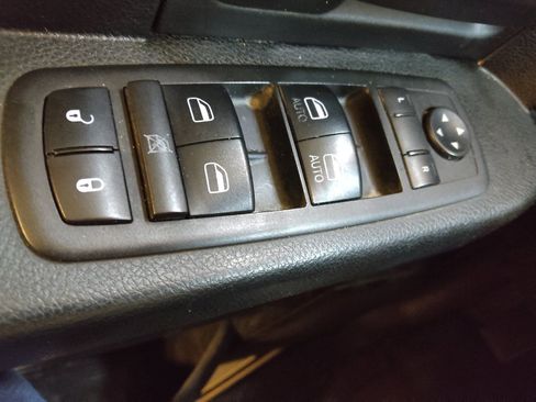 Used 2018 RAM 1500 Tradesman image 27