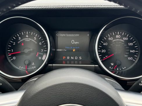 Used 2018 Ford Mustang GT Premium RWD image 22