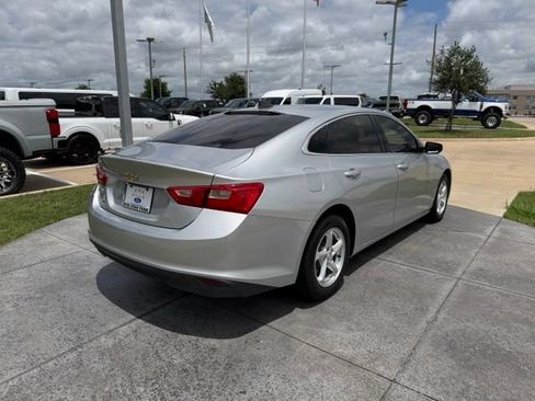 Used 2017 Chevrolet Malibu LS FWD image 6