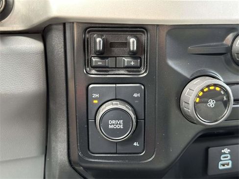 Used 2024 Ford F250 XLT w/ Snow Plow Prep Package image 13