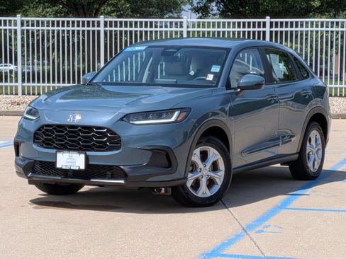 Certified 2023 Honda HR-V LX image 2