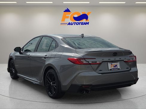 New 2026 Toyota Camry SE FWD image 3