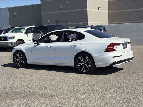 Used 2023 Volvo S60 B5 Plus AWD/4WD image 8