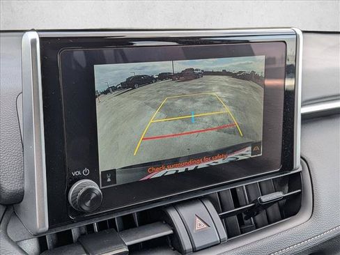 Used 2025 Toyota RAV4 LE FWD image 13