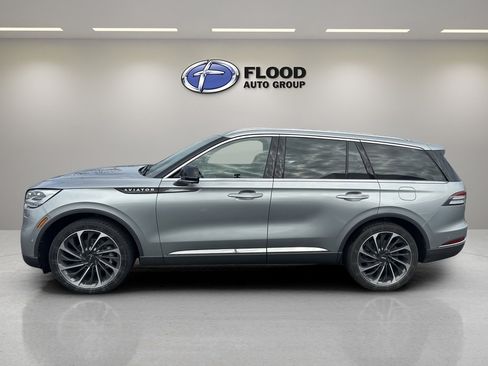 Used 2021 Lincoln Aviator Reserve w/ Equipment Group 202A image 5