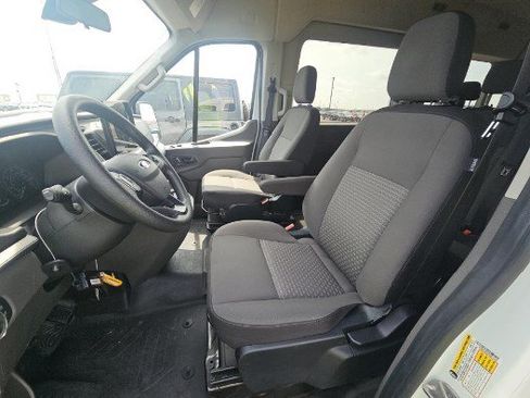 Used 2022 Ford Transit 350 XLT RWD image 5